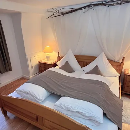 Gaestehaus Edelzimmer * רוטנבורג אוב דר טאובר